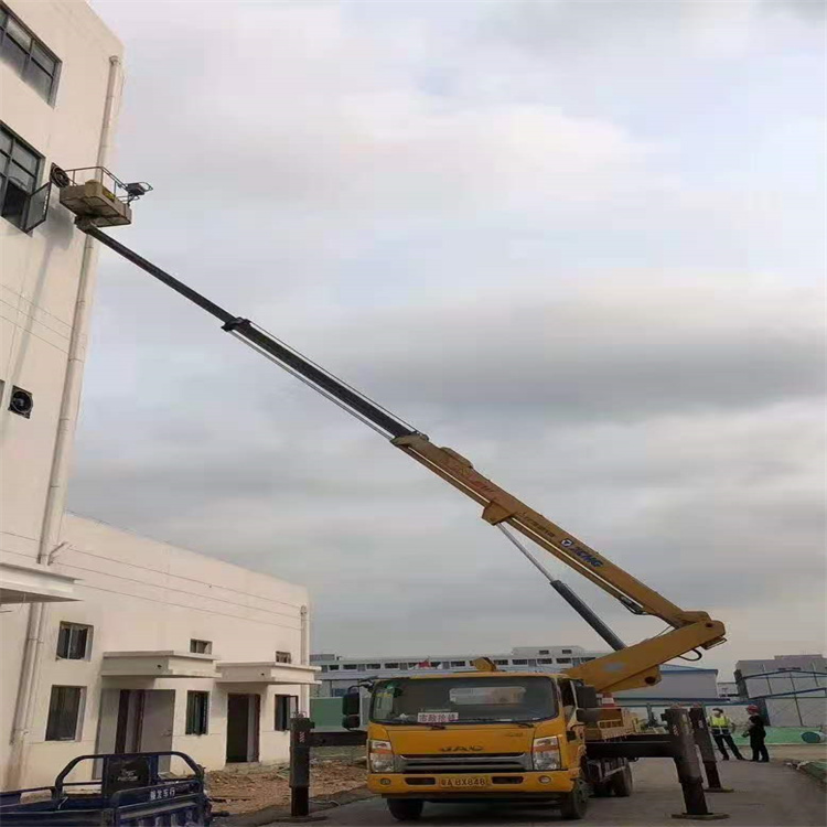 竹根滩镇吊车可以用吊笼吊人作业吗