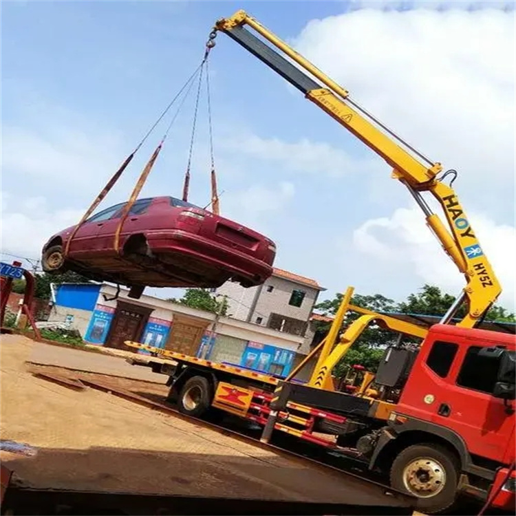 竹根滩镇吊车吊汽车的正确方法